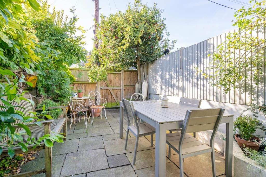 Boat House, Relax In A Whitstable Fisherman'S Cottage Екстер'єр фото